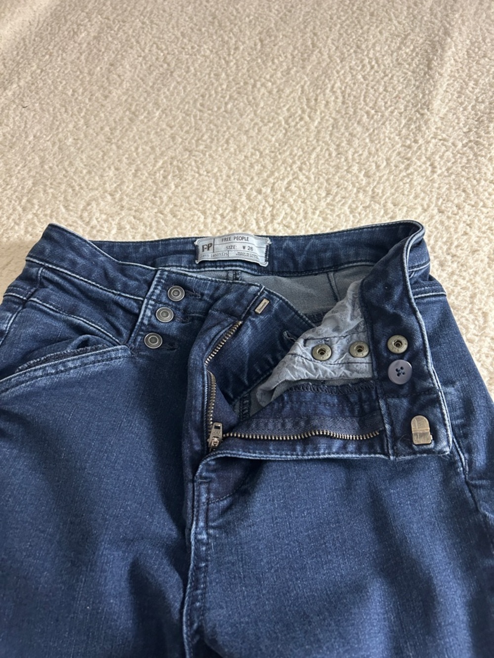 Free People Maddox Stretch Flare Jeans Size 26 - Picture 6 of 11